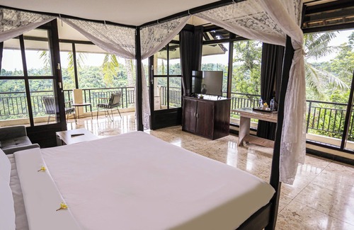 Banyuwangi Hotel | Discover Domisili Ijen Cliff: Pool, Spa & Family-Friendly Stay