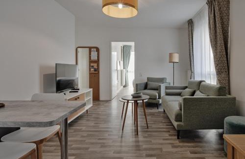 Fives Apartment | Eco-Friendly Oceanfront Stay at DOMITYS Le Piano Résidence