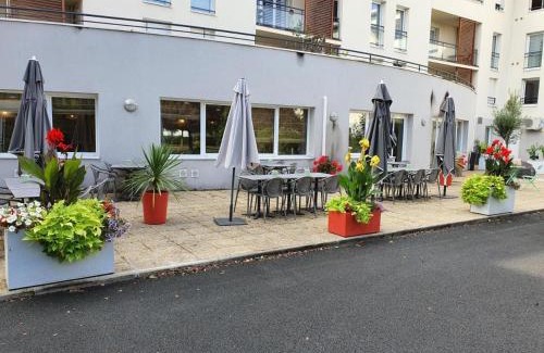 Montlucon Apartment | Discover Domitys Les Rives du Cher: Pet-Friendly Retreat