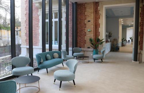Poissy Apartment | Discover DOMITYS LE PARC DES AUBIERS with Pool & Spa