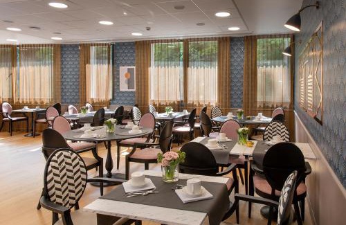 Poissy Apartment | Discover DOMITYS LE PARC DES AUBIERS with Pool & Spa