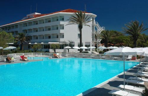 Baia Domizia Hotel | Discover Domizia Palace Hotel with Oceanfront Amenities