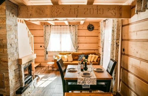 Zakopane Ski Chalet | Top-Rated Domki 4 Seasons Zakopane with Hot Tub & Kitchen