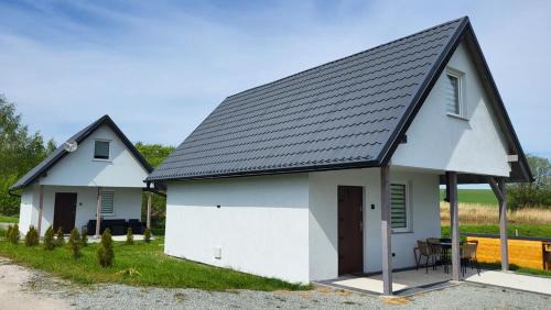 Klodzko Miasto Ski Chalet | Pet-Friendly Getaway at Domki Brzezówka nad stawami