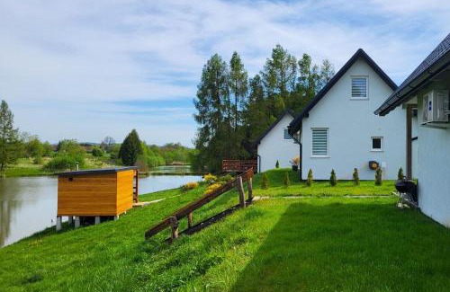 Klodzko Miasto Ski Chalet | Pet-Friendly Getaway at Domki Brzezówka nad stawami