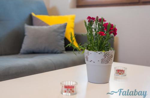 Karwienskie Bloto Drugie House | Pet-Friendly Retreat at Domki Falabay - Rated 9.9/10!