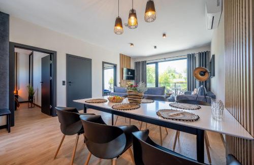 Dabki Apartment | Discover Domki i Apartamenty Skandynawia with Ocean Views