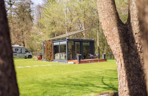Naleczow House | Tranquil Glamping Escapes at Domki i Glamping Nałęczów