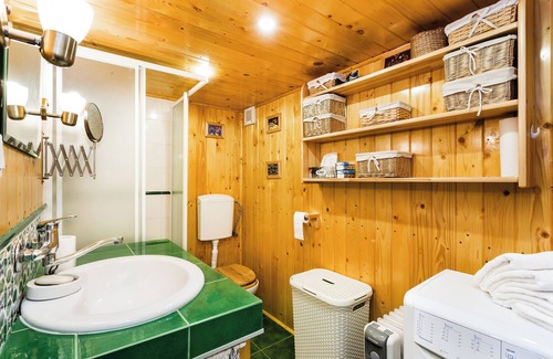 Łopuszna Cottage | Cozy DOMKI JANOSIK: Pet-Friendly Cabin with Fireplace