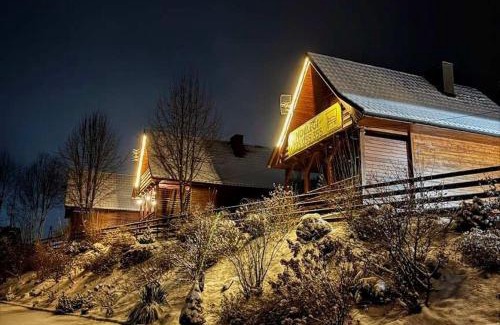 Wierzbanowa Apartment | Pet-Friendly Domki Karczma Zbójnicka with Oceanfront Views