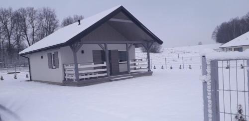 Graboszyce Cabin | Top-Rated Domki Komfort: Year-Round Getaway with Breakfast