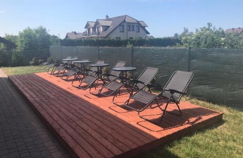 Karwienskie Bloto Drugie House | Charming Domki Letniskowe Lilka: Family-Friendly Getaway