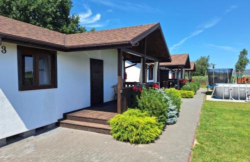 Bobolin Cabin | Discover Domki letniskowe LENIUSZKOWO: Pet-Friendly Retreat