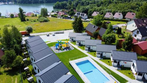 Solina Resort | Top-Rated Domki M & L: Family-Friendly with Pool Access