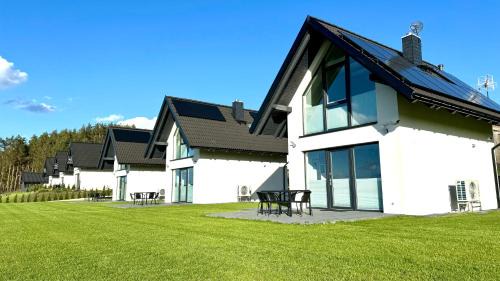 Lipnica House | Relaxing Retreat at Domki nad jeziorem u Izy with Hot Tub