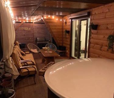 gmina Ksiezpol House | Domki nad stawem Majdan Nowy