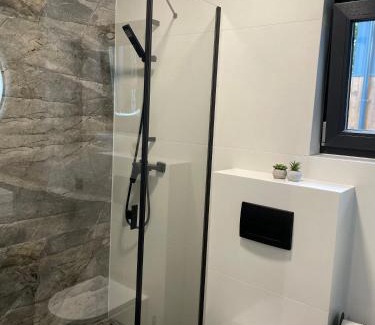 Prusicko Resort | Pet-Friendly Retreat with Ocean View at Domki nad Wartą