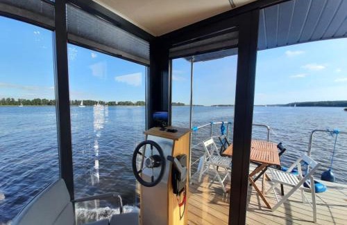 Ruciane-Nida Apartment | Guest Rated 10/10 Houseboat4U on Beautiful Mazury Lake