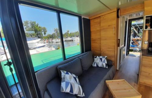 Ruciane-Nida Apartment | Guest Rated 10/10 Houseboat4U on Beautiful Mazury Lake