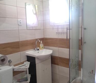Bobrka House | Review Score 10/10: Domki pod Żukowcem, Pet-Friendly Retreat