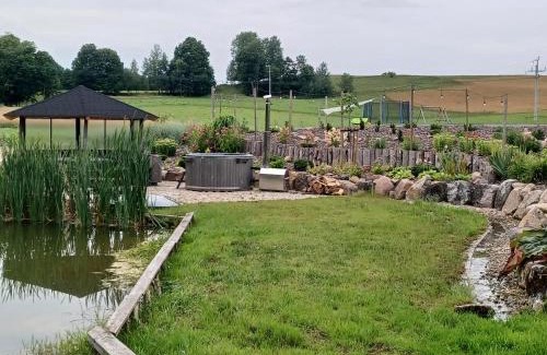 gmina Filipow House | Pet-Friendly Retreat at Domki Skowronki with Ocean Views