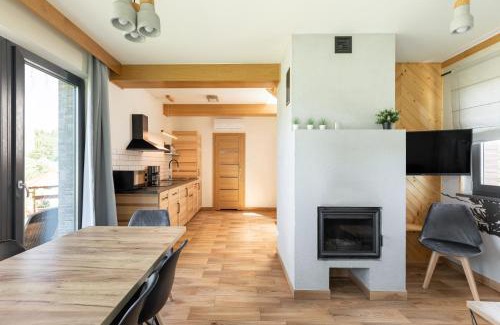 Szczawnica Ski Chalet | Experience DOMKI TU I TERAZ: Pet-Friendly Oceanfront Escape