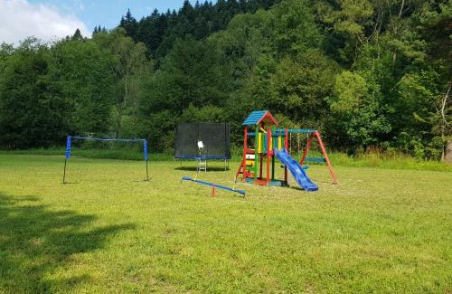 Ustrzyki Dolne Resort | Pet-Friendly Retreat at Domki u Brzeginy - Rated 9.8/10