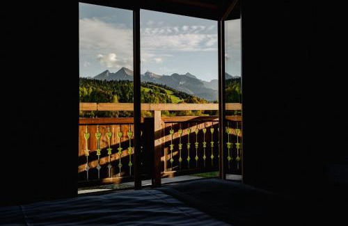 Brzegi Ski Chalet | Experience Domki w górach "U Misia" with Hot Tub & Pets Welcome