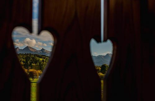 Brzegi Ski Chalet | Experience Domki w górach "U Misia" with Hot Tub & Pets Welcome