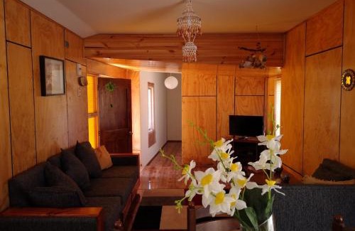 El Quisco Cabin | Idyllic Domos y Cabañas Algarrobo: Pet-Friendly Escape