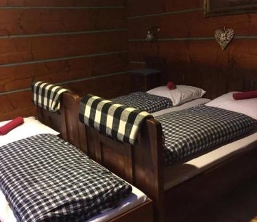 Zdiar House | Cozy DomPodNiebem: Kid-Friendly Retreat with Kitchen Access