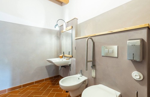 Muravera Hotel | Domu Bresca: Guest Rated 10/10 with Family-Friendly Amenities