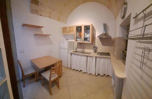 Brindisi Histotic Center Apartment | Domus ASTRA: Guest Rated 10/10 with Spa & Family Amenities