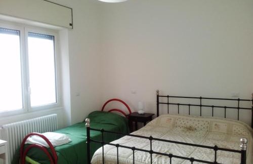 Vomero Bed & Breakfast | Pet-Friendly Retreat at Domus Aurea with Breakfast Included