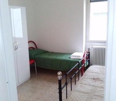 Vomero Bed & Breakfast | Pet-Friendly Retreat at Domus Aurea with Breakfast Included