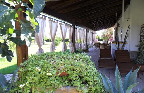 Ripa Teatina House | Domus Aurea: A Guest Rated 10/10 Hotel with Great Amenities