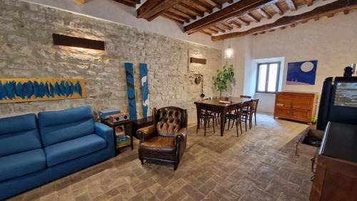 Gubbio Apartment | Family-Friendly Retreat at Domus Calzolari - Rated 9.5/10