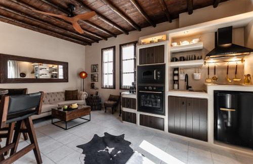 Naxos Apartment | Discover Domus Castrum: Top-Rated with Hot Tub & Breakfast