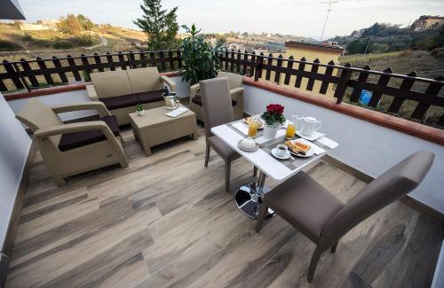 Montescaglioso Bed & Breakfast | Exceptional Domus Dams B&B: Child-Friendly with Kitchen