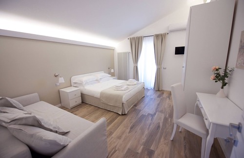 Montescaglioso Bed & Breakfast | Eco-Friendly Domus Dams B&B with Restaurant and Breakfast