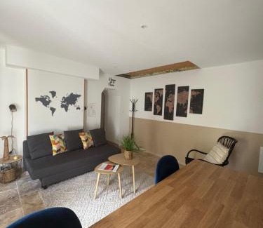 Autun House | Inviting Domus de la Pierre: Pet-Friendly Family Getaway