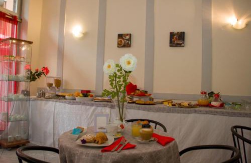 Alessandria Hotel | Pet-Friendly Domus Hotel: Accessible Stay with Breakfast