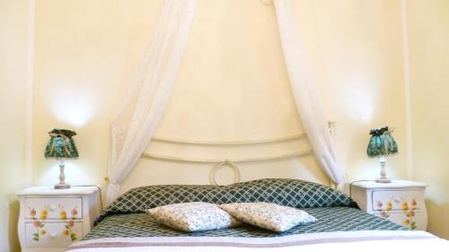 Treiso Bed & Breakfast | Relax at Domus Langhe B&B: 4-Star Oceanfront Retreat