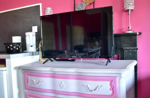 Bavay Apartment | Family-Friendly Domus Lemaitre 6 with Parking in Belgium