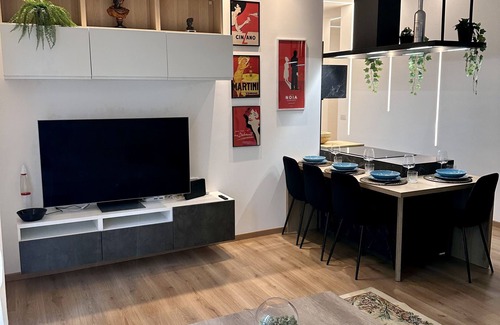 Loreto Apartment | Explore DOMUS MILAN - Skyline Near Piazzale Loreto