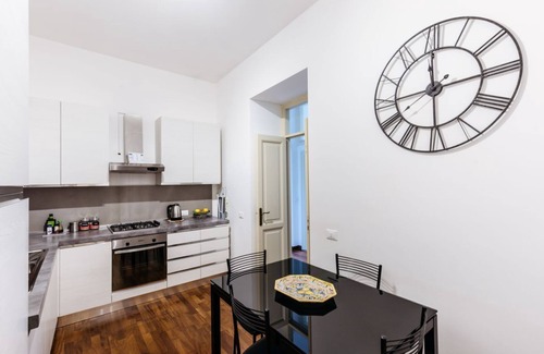 Kalsa Apartment | Experience Domus Sicily - Piazza Marina Suite with Garden Views