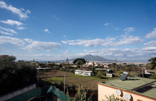 Gragnano Apartment | Domus Vesuvinum, a secret place within walking distance of Amalfi and Pompeii and Naples