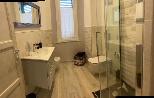 Forte dei Marmi Apartment | Guest Rated 9.1: Family-Friendly Stay at Domus Zoe