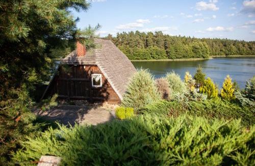 Walne House | Relaxing Retreat at Domwigierski pl by the Lake with Sauna