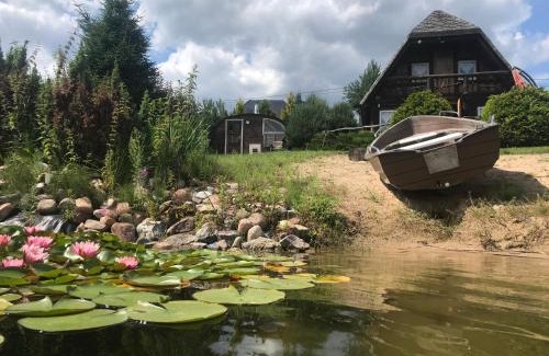 Walne House | Relaxing Retreat at Domwigierski pl by the Lake with Sauna